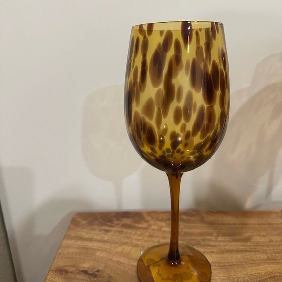 4 Amber Tortoise Shell Leopard Amber  Art Glass Wine Glasses Set Vintage Vibes - Picture 10 of 11